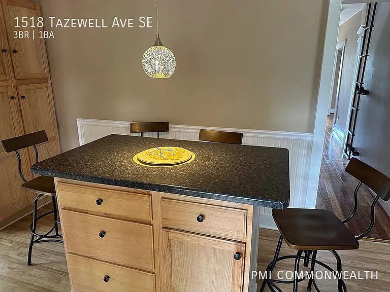 1518 Tazewell Ave SE — Photo 7