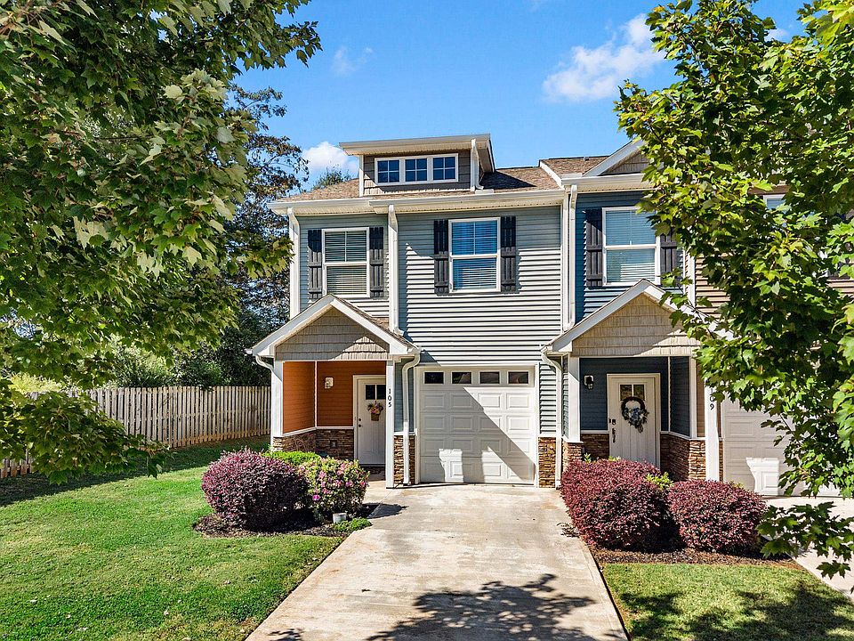 1st image of 105 Valley Creek Dr