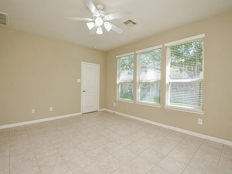 6418 Burgess Heights Ln — Photo 18
