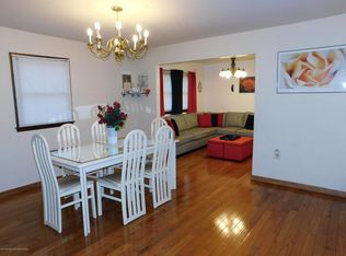 925 Hearthstone Dr, Lakewood, NJ
