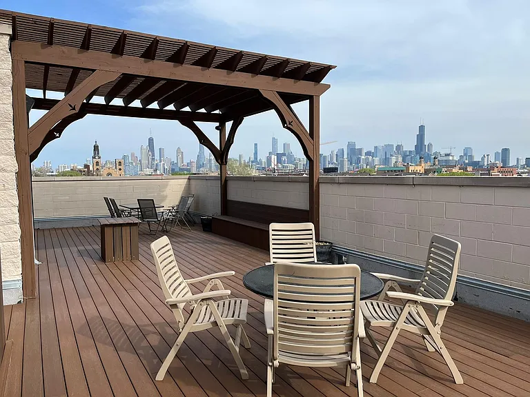 1345 N Ashland Ave #2S — Photo 23