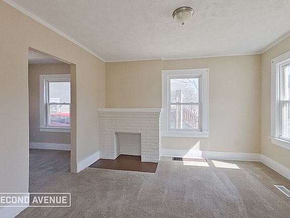 3rd image of 133 W Cuyahoga Falls Ave