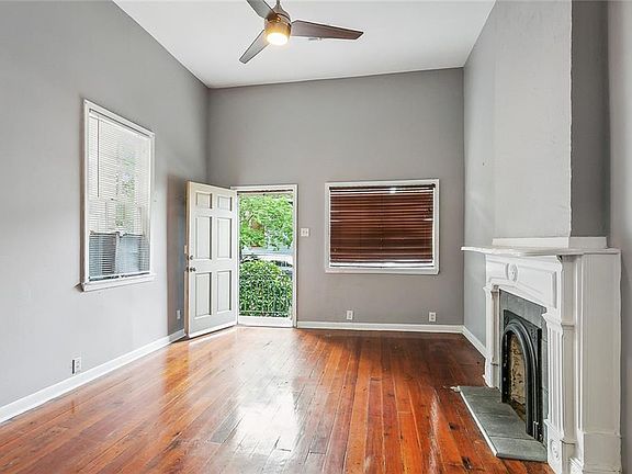 3rd image of 705-07 Alvar St