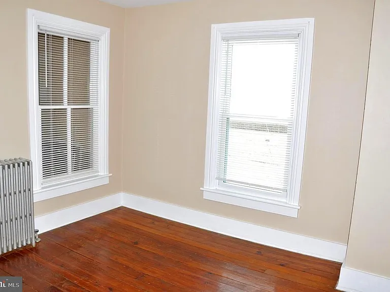 33 W Forrest Ave — Photo 18