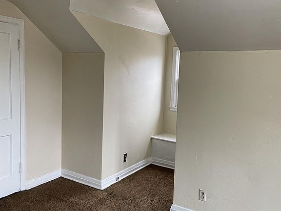 2nd image of 807 S 6th Ave W #11202197