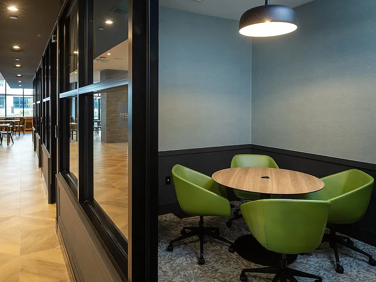 Private work pods