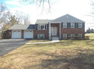 9 Cedar Brk, Southampton, PA 18966