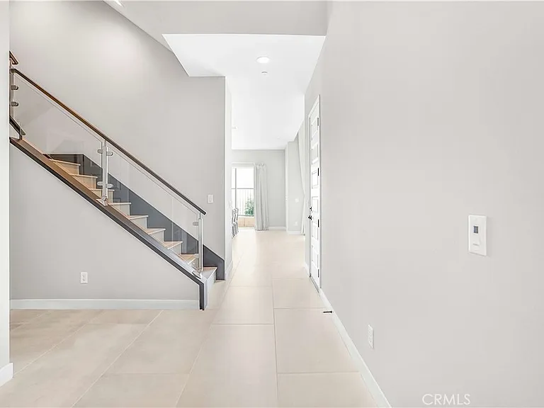 745 Aldea Dr — Photo 12