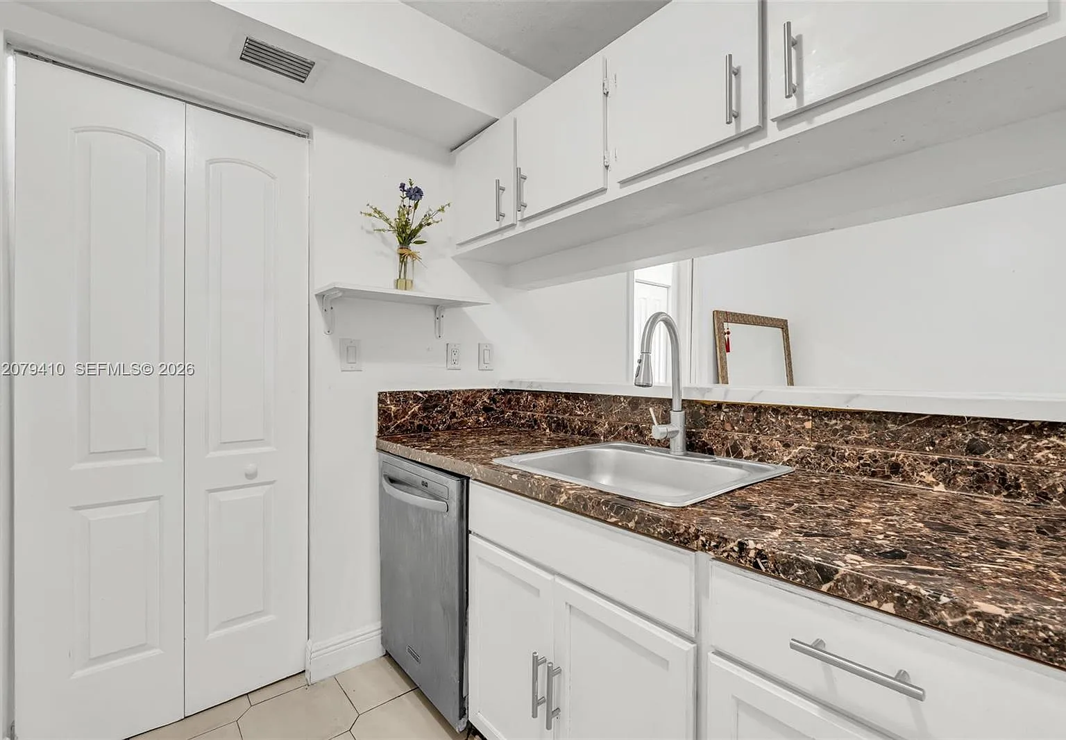 15470 SW 82nd Ln — Photo 1