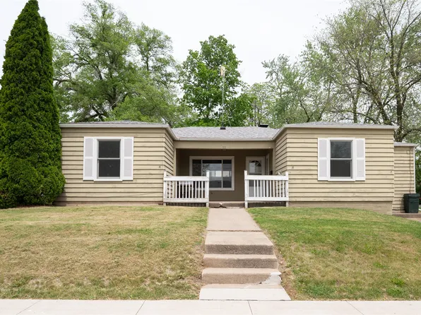 101 E Cronkhite St, Knoxville, IA 50138