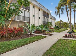 788 Park Shore DR #C10, NAPLES, FL 34103