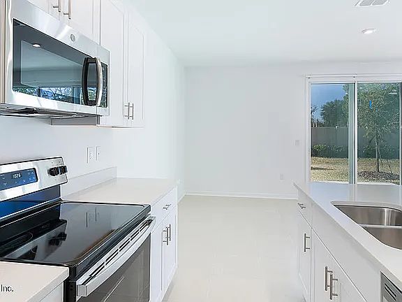 5th image of 376 Annies Pl