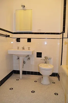 Rented by Orsid Realty Corp | media 7