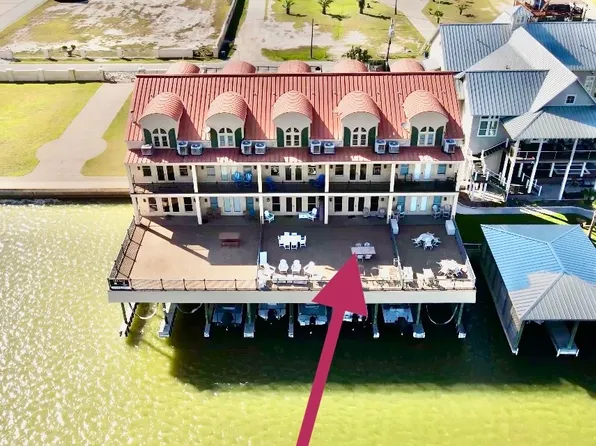 2837 Stella Ave #B, Port O Connor, TX 77982