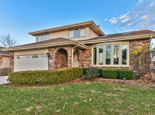 16915 Shannon Dr, Tinley Park, IL 60477