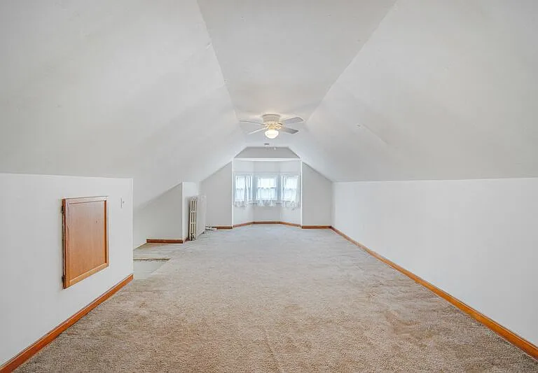 1004 Prince Edward St #2 — Photo 9