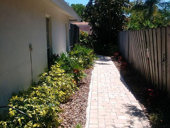 3rd image of 11333 Bella Loma Dr