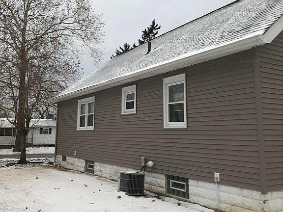 4th image of 591 East St