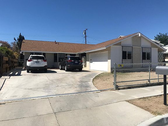 2nd image of 1512 Paloma St