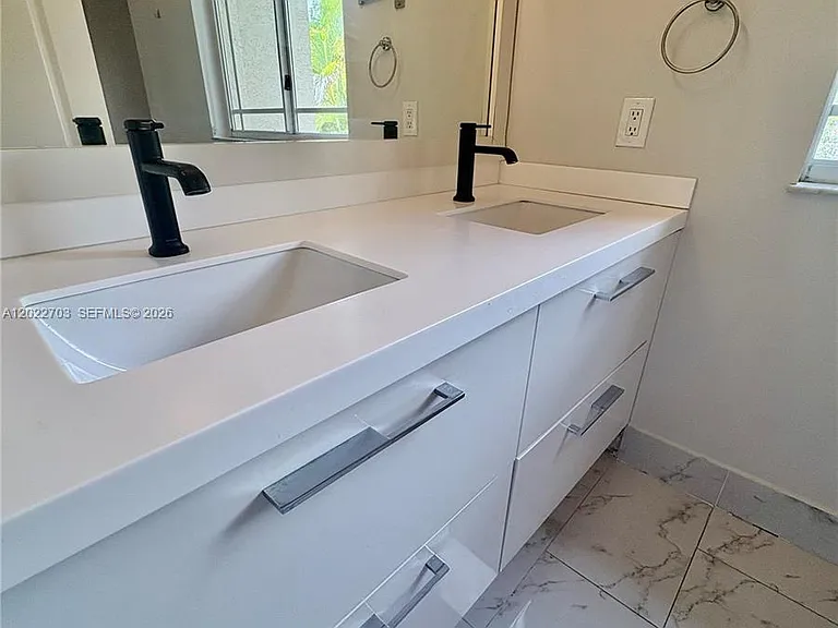 10190 SW 88th St #507 — Photo 29