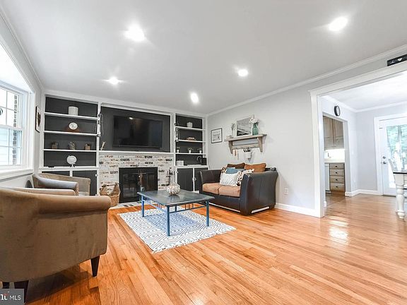 5th image of 23031 Town Creek Dr