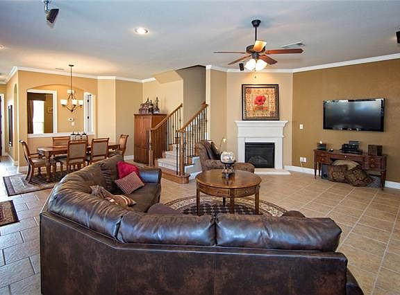 3rd image of 2468 Embleton Dr