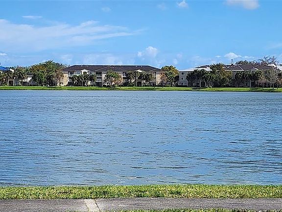 5th image of 5005 Wiles Road #106