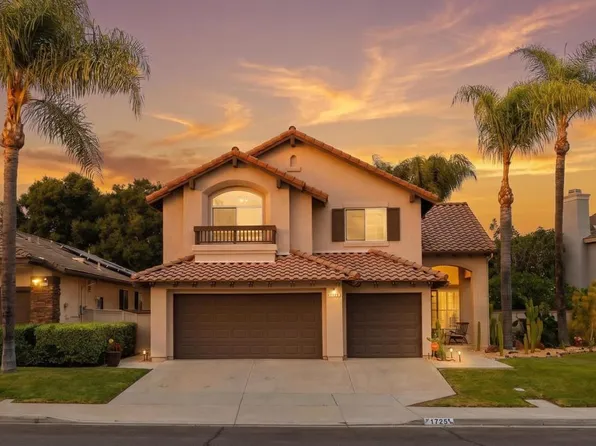 1725 Medinah Rd, San Marcos, CA 92069
