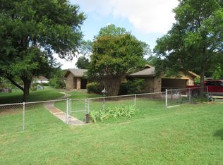 300 W 1st St, Rhome, TX 76078