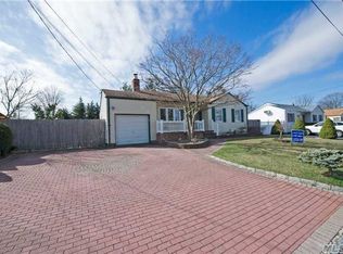 54 Wilson St, Brentwood, NY 11717