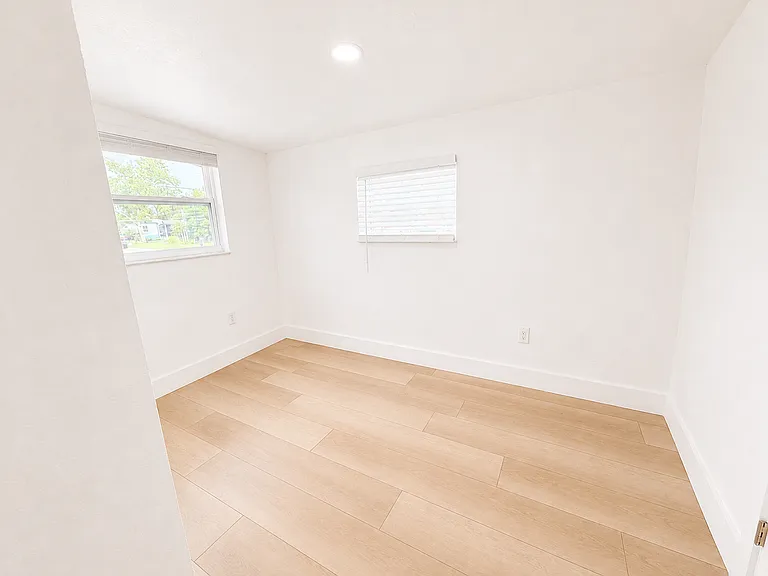 9142 Suncrest Blvd — Photo 15