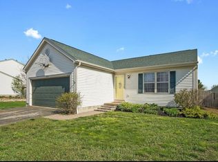 2400 Sunladen Dr, Grove City, OH 43123