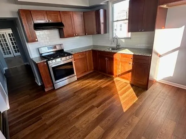 296 Avenue B image 11 of 12