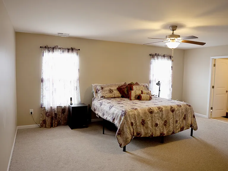 2510 Perthshire Ln — Photo 19