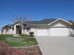 1015 Sundown Ct, Gardnerville, NV 89460
