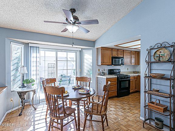 5th image of 1722 Canyon Dr