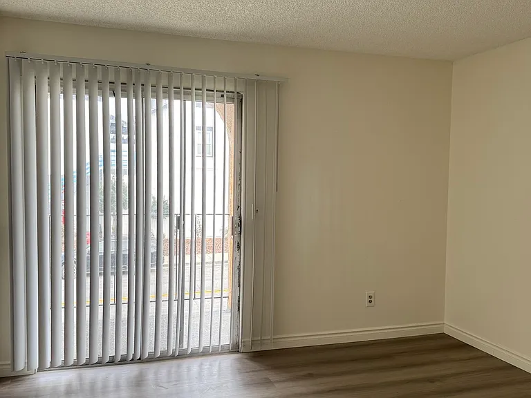 16941 Green Ln #8 — Photo 14