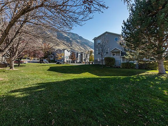 3rd image of 617 N Seven Peaks Blvd APT 16