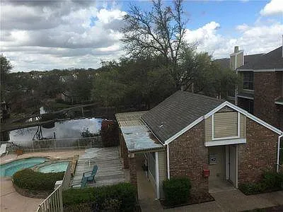 3550 Country Square Dr #112 — Photo 2