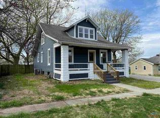 205 W Clay St, Smithton, MO 65350