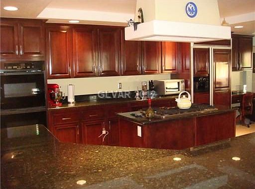 4th image of 4101 Highland Castle Ct