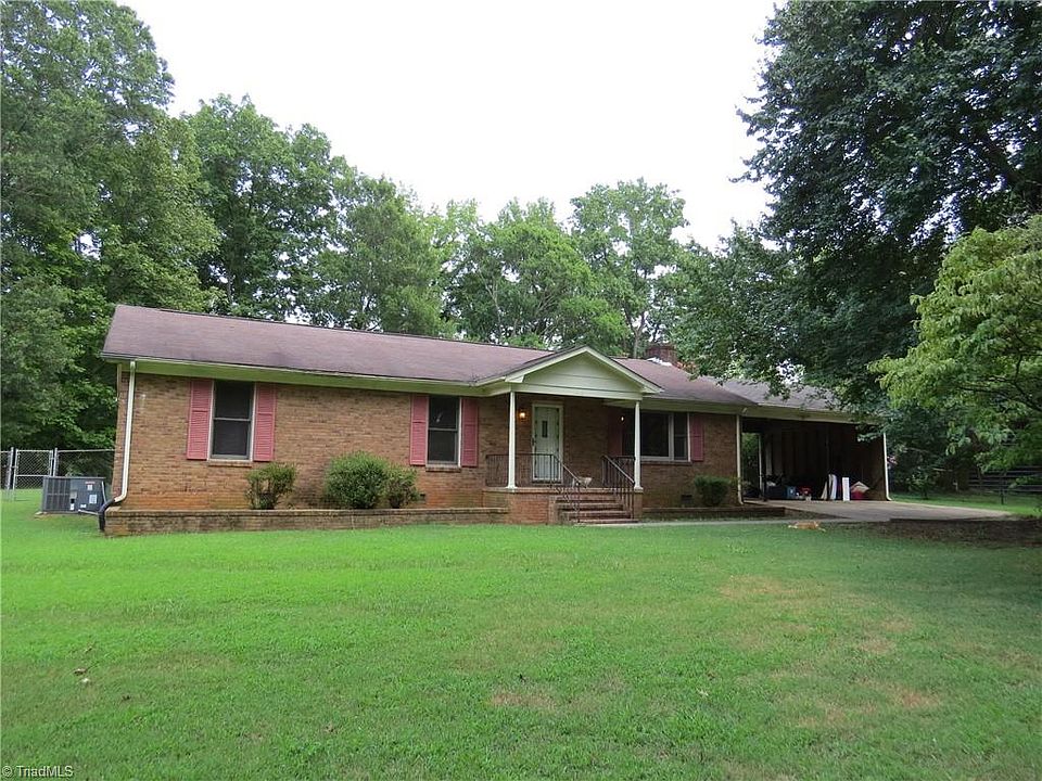 1st image of 1818 Delmar Dr