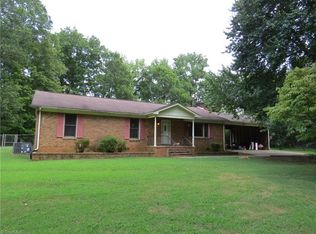1818 Delmar Dr, Greensboro, NC 27406