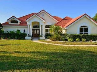 7020 Serenoa Dr, Sarasota, FL 34241