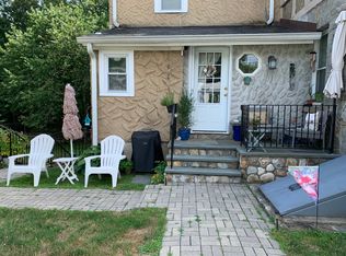 26 Ledge Ave, New Canaan, CT 06840