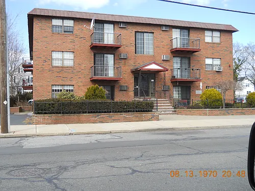 139 Western Ave #10 Photo 1
