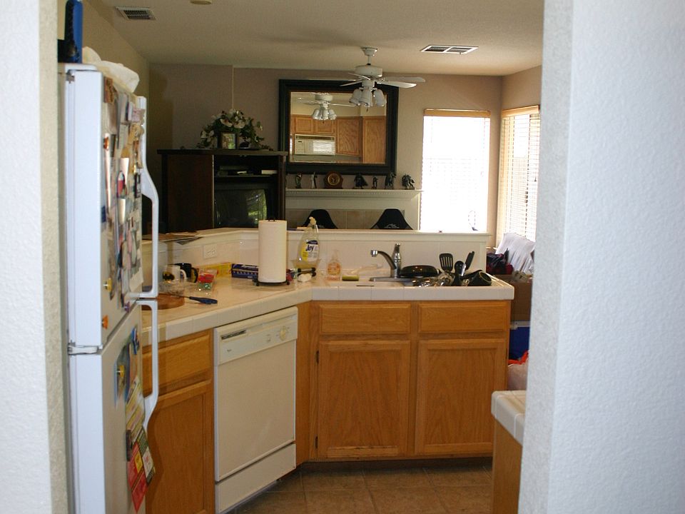 2nd image of 554 Coastview Ct