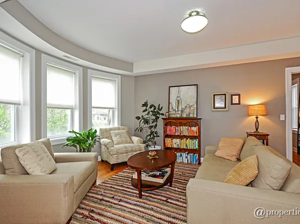 1324 W Hood Ave APT 2A, Chicago, IL 60660