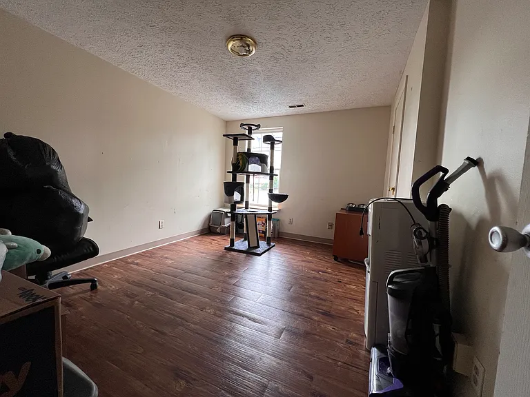382 Forest Ave — Photo 20