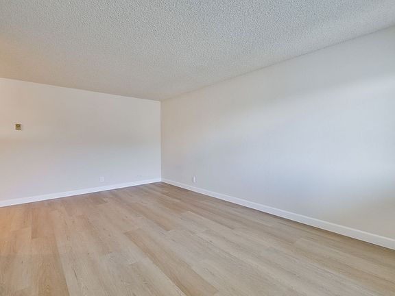 3rd image of 5500 Camden Ave #D6